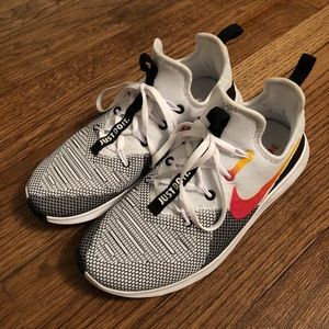 Nike Women's Free TR 8 Training Shoes